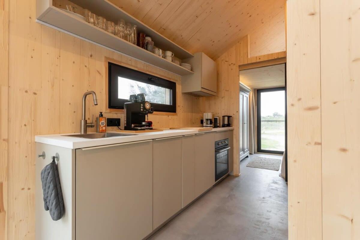 Hello Zeeland - Zeeuwse Liefde Tiny House 3 Westkapelle Bagian luar foto
