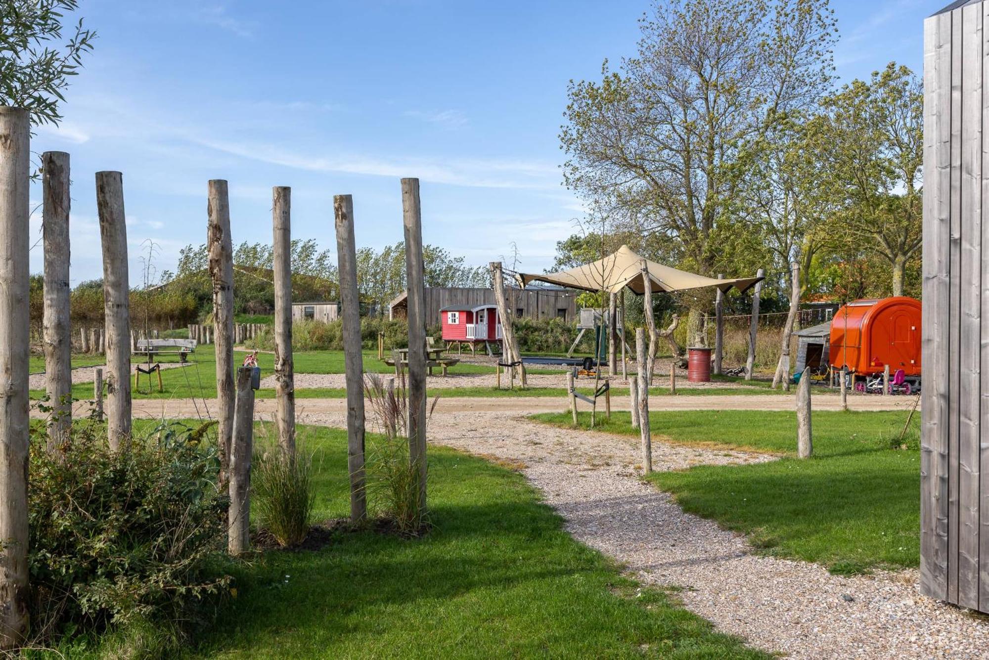 Hello Zeeland - Zeeuwse Liefde Tiny House 3 Westkapelle Bagian luar foto
